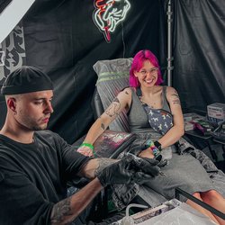 Досвід роботи на фестивалях і в інших незвичайних місцях