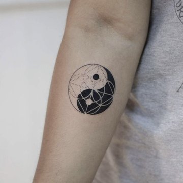 Тату инь-ян