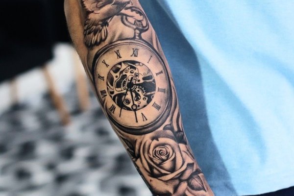 тату компас