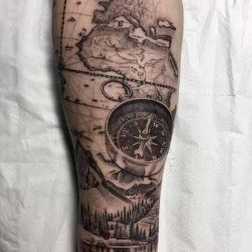 тату компас