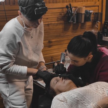 Навчання перманентному макіяжу в Києві