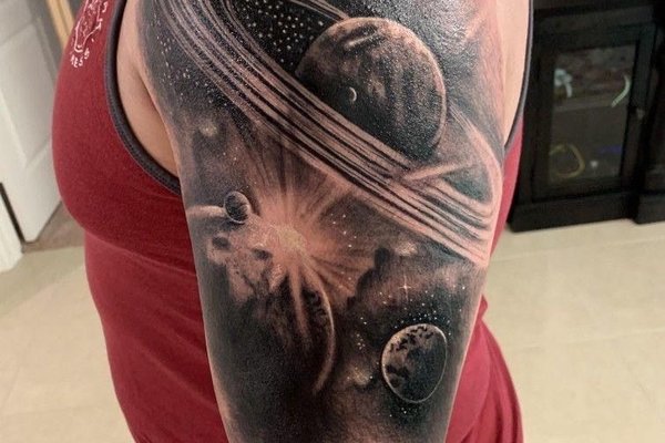 Тату космос