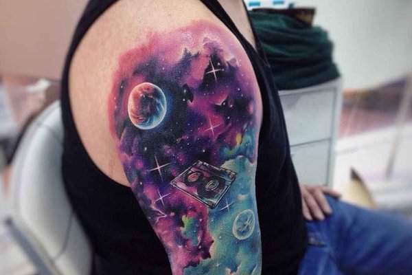 Тату космос