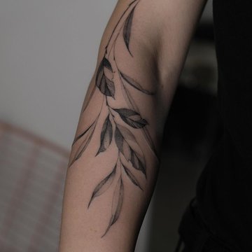 Татуювання гілочка
