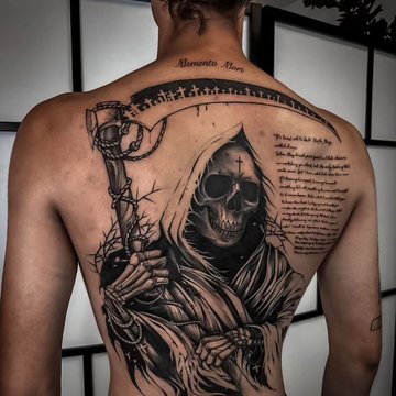 Чоловічі тату на спині