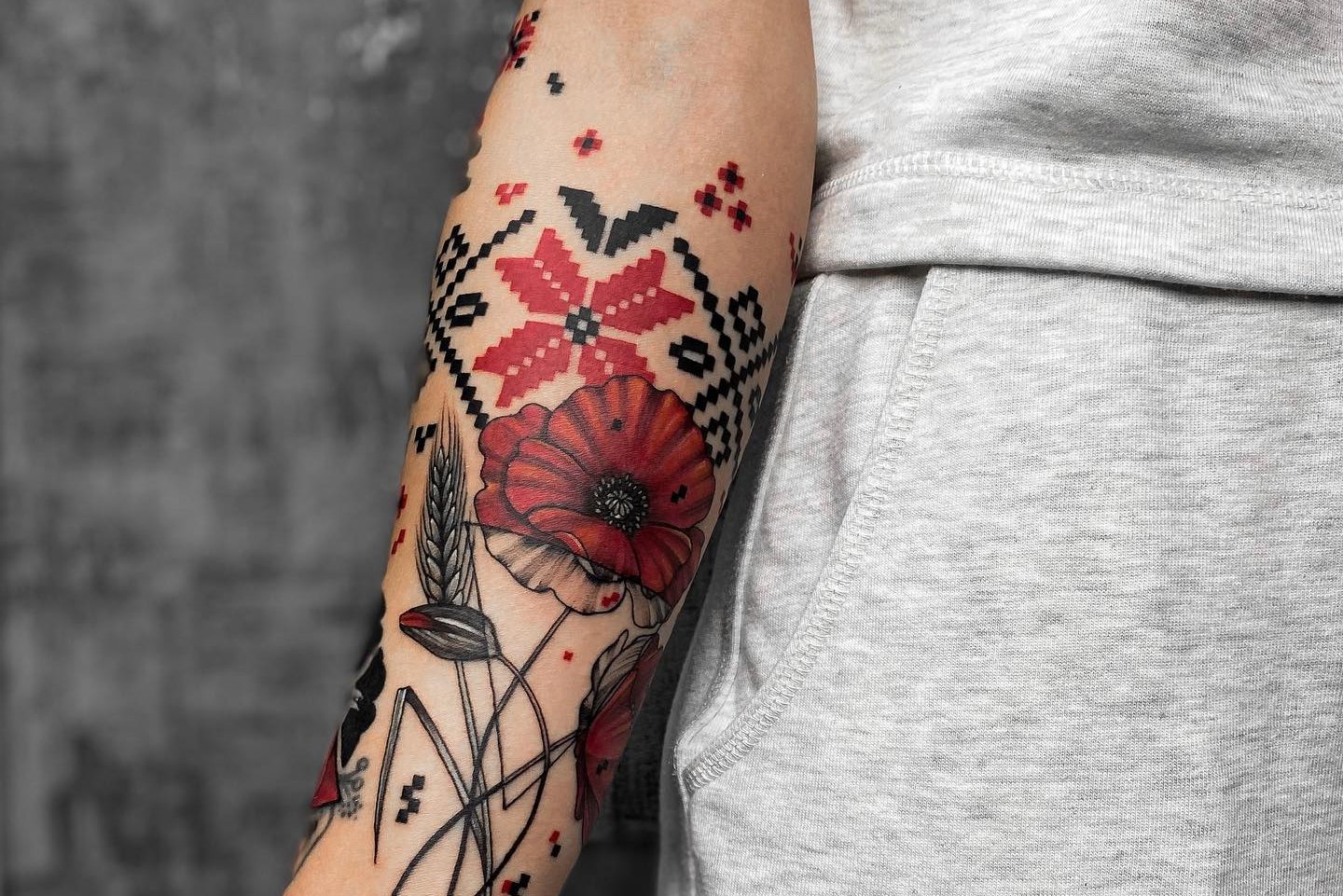 татуировка с вышивкой