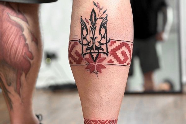 тату «українська вишивка»