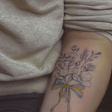 Жіночі патріотичні татуювання