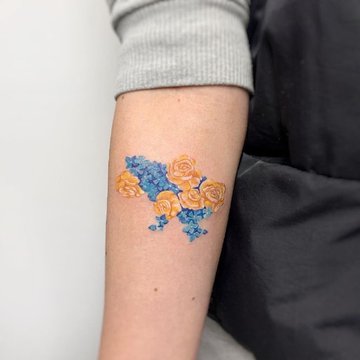 тату с географическими контурами