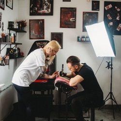 Онлайн-курси тату: як одна помилка може зруйнувати вашу кар’єру?