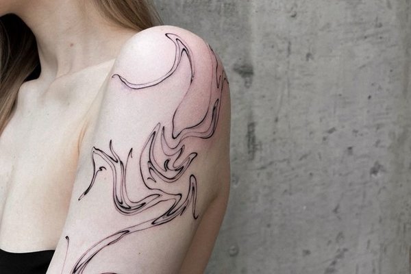 Жіночі тату на плечах