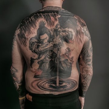 Мужские тату на спине