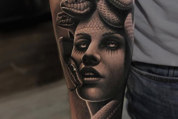 татуировка горгона