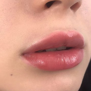 How much time is requred for <br> complete removal of permanent makeup