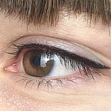 How much time is requred for <br> complete removal of permanent makeup