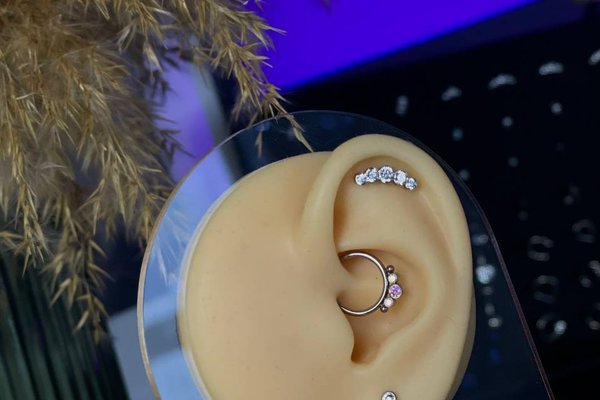 Piercing training in Kolomyia