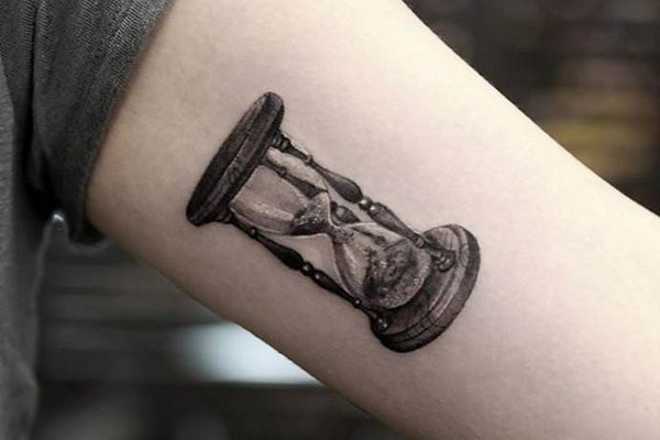 тату эскизы "Песочные часы"