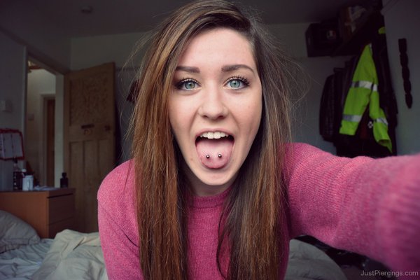 Пірсинг язика