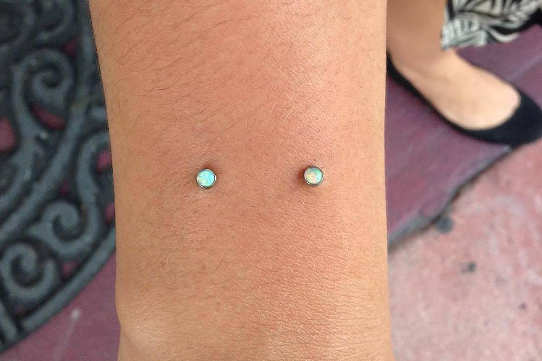 Площинний пірсинг