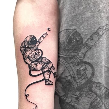 Тату-эскиз астронавта