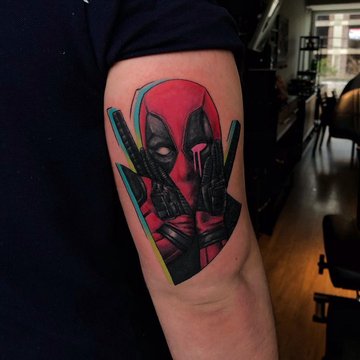 Тату в стилі Марвел