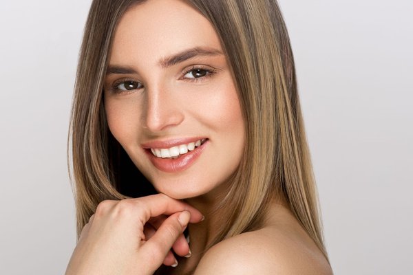 Татуаж скул