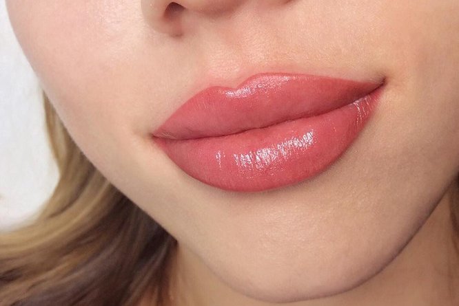 Догляд за татуажем