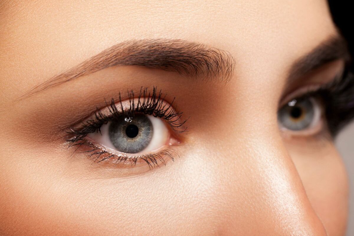 микроблейдинг бровей уход