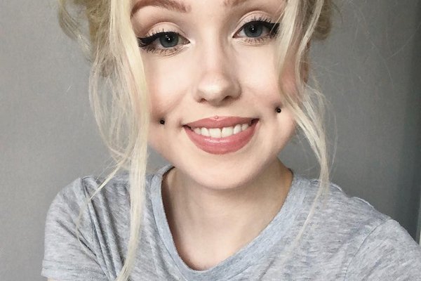 Пірсинг щік