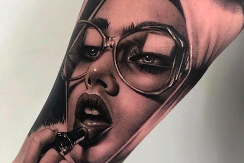 Тату-эскиз очки