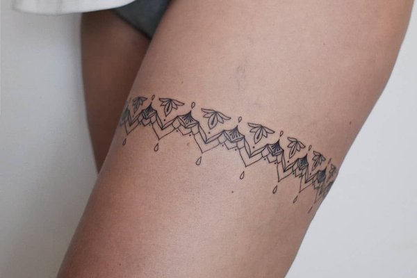 Тату эскизы подвязок