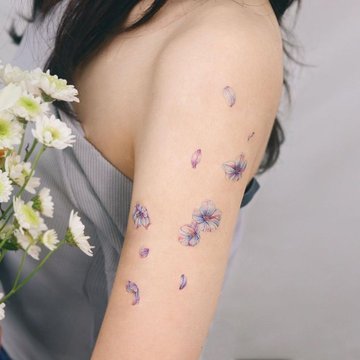 татуировка незабудка