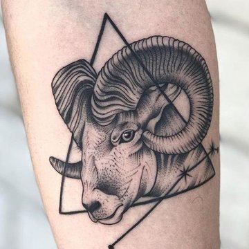 тату знак Зодіаку Овен