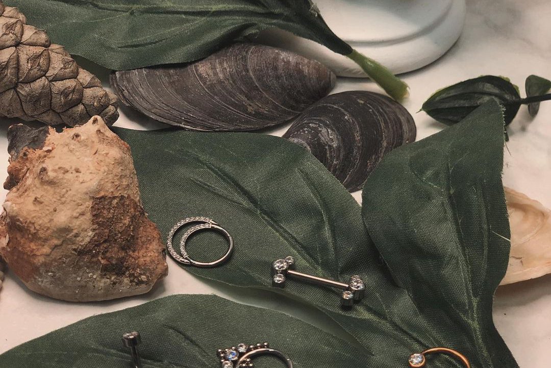 Як вибрати прикраси для пірсингу