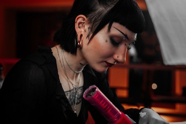 Робота для тату майстрів