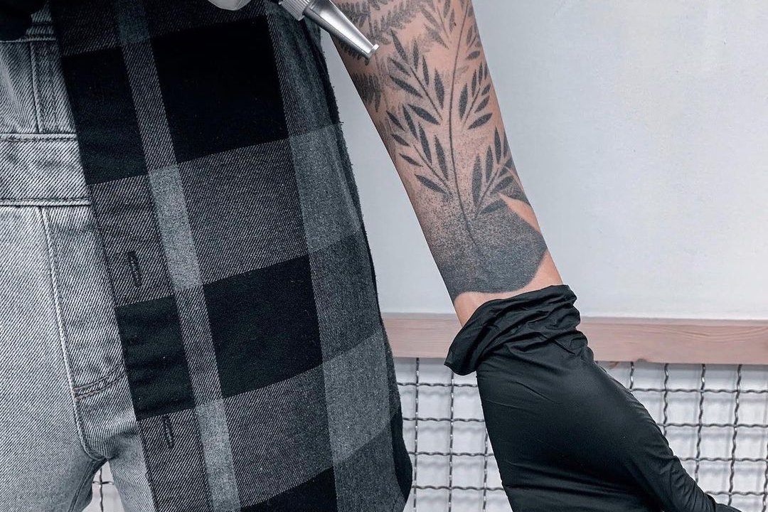 Лазерне видалення тату: ефективність, ризики