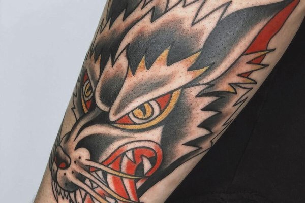 Чорно-біла або кольорова? вибираємо своє татуювання