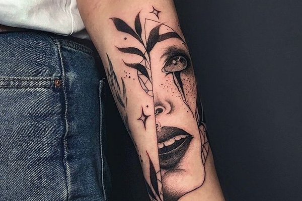 Женские тату на руку