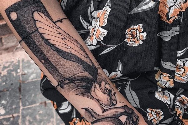 Женские тату на руку