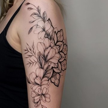 Жіночі татуювання на руку