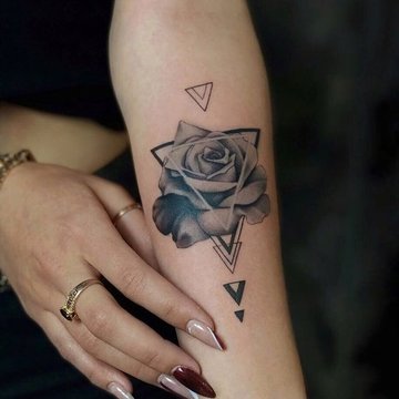 Жіночі татуювання на руку