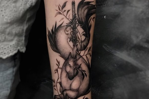 Женские тату на руку