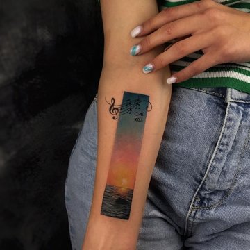 Женские тату на руку