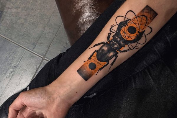 Женские тату на руку