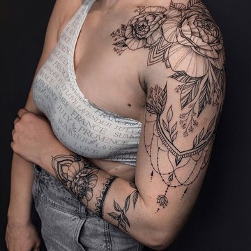 Женские тату на руку