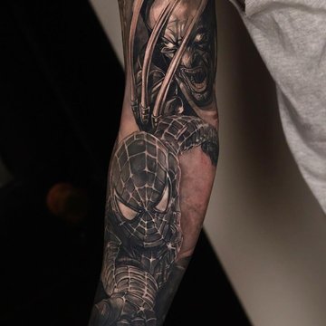 Тату в стилі Марвел