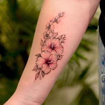 тату з гібіскусом