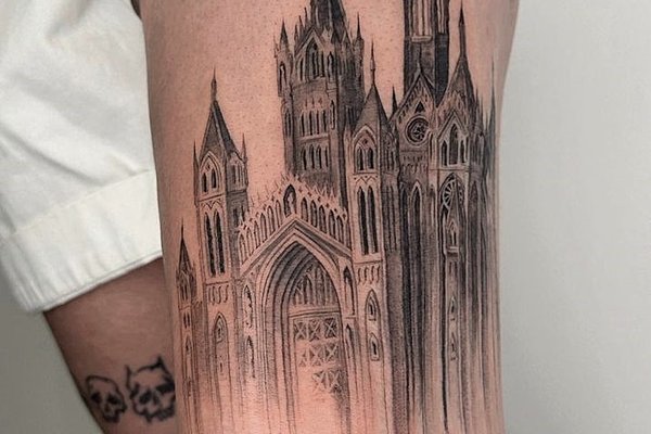 Тату старинные замки