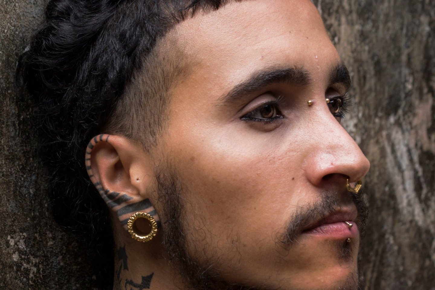 Тунелі у вухах