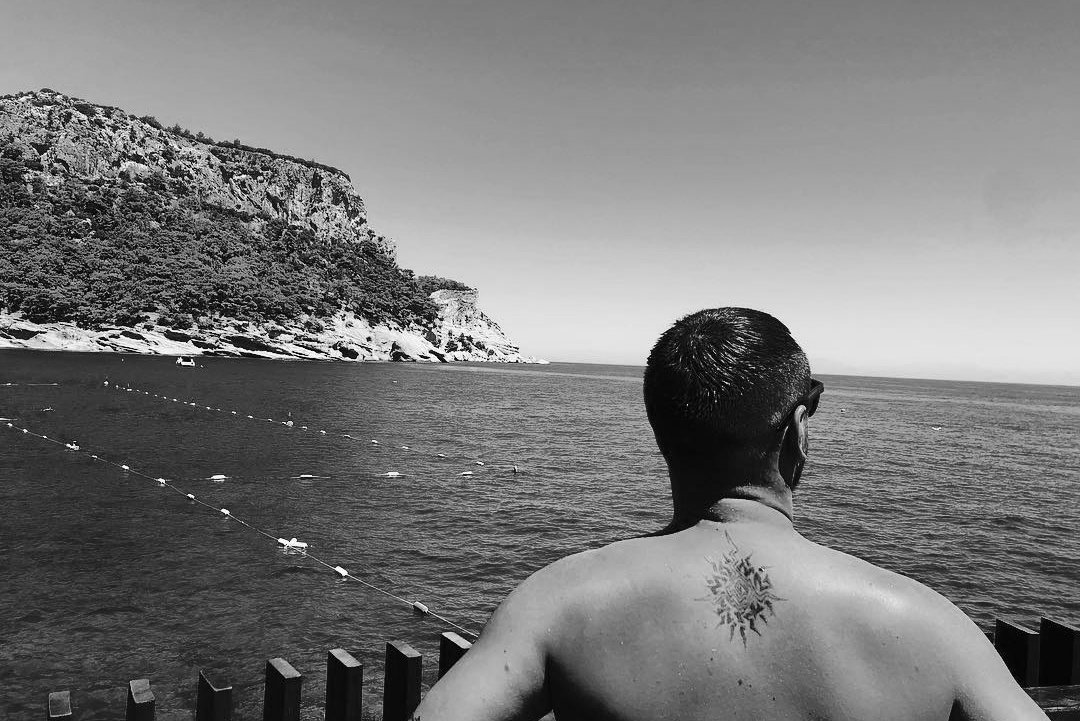 монатик тату